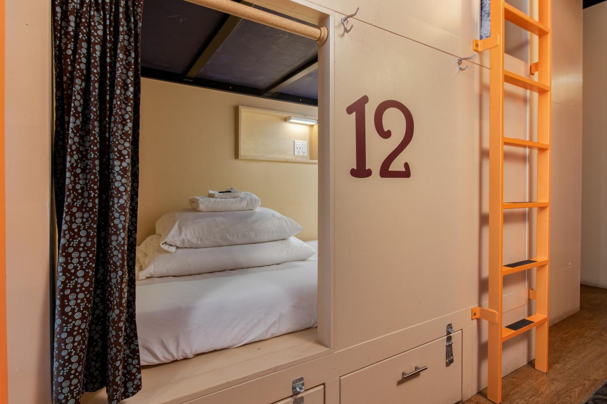 Хостел The Bunkhouse Minturn Экстерьер фото
