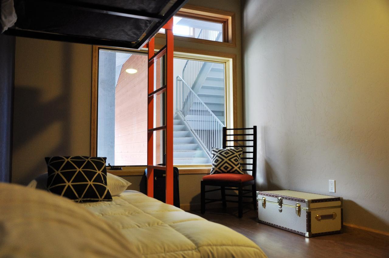 Хостел The Bunkhouse Minturn Экстерьер фото