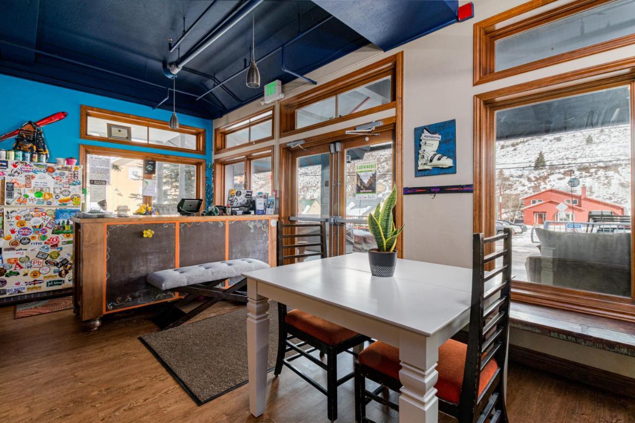 Хостел The Bunkhouse Minturn Экстерьер фото